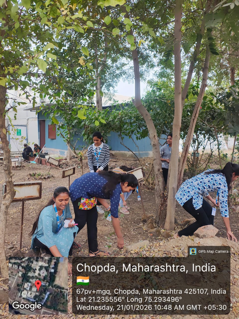 The Cleanliness Campaign at Dhanvantari Botanical Garden, Chopda was successfully organized on 21st January 2026 at Mahatma Gandhi Shikshan Mandal Campus, Chopda, during the Academic Year 2025–2026.